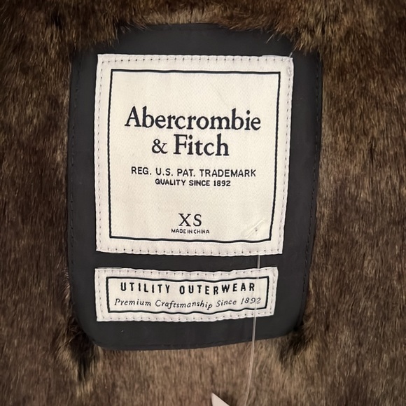 Abercrombie Utility Wear Vest - Picture 3 of 4